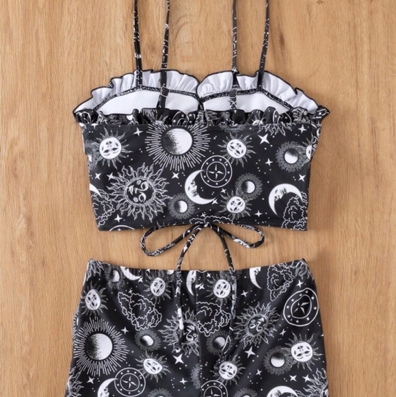 4/$20 Shein Starry Shorts and Laced bathing suit - Picture 2 of 2